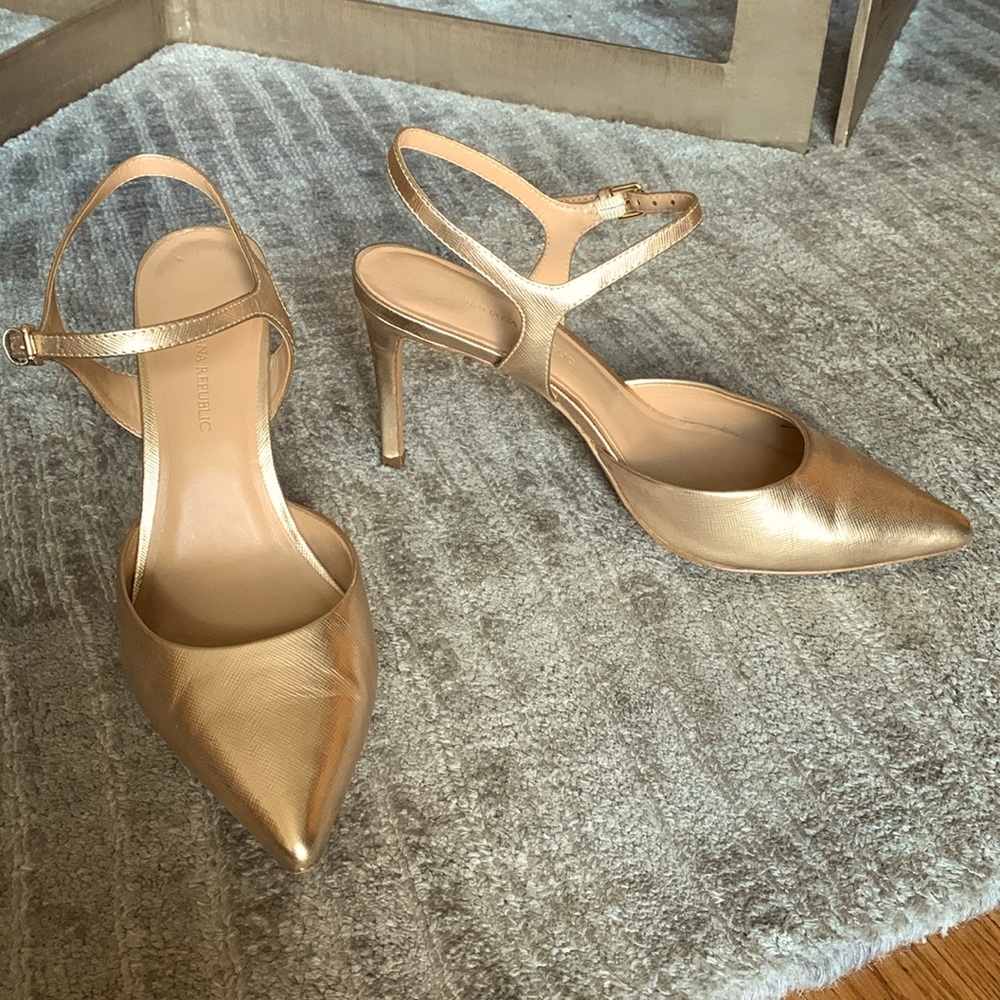 Gold heels with strap